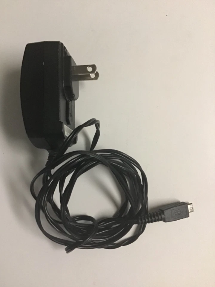 Cargador de teléfono adaptador fuente de alimentación de CA genuino Blackberry PSM04R-050CHW1 (M) Foto 4 de 4