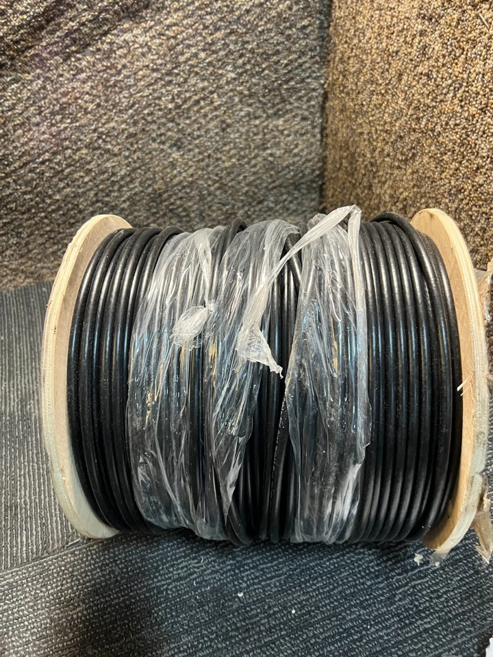 Cable coaxial CATV CM/CL2 75'C RG6/Quad 500 pies 18 AWG RG6 en negro Foto 2 de 4