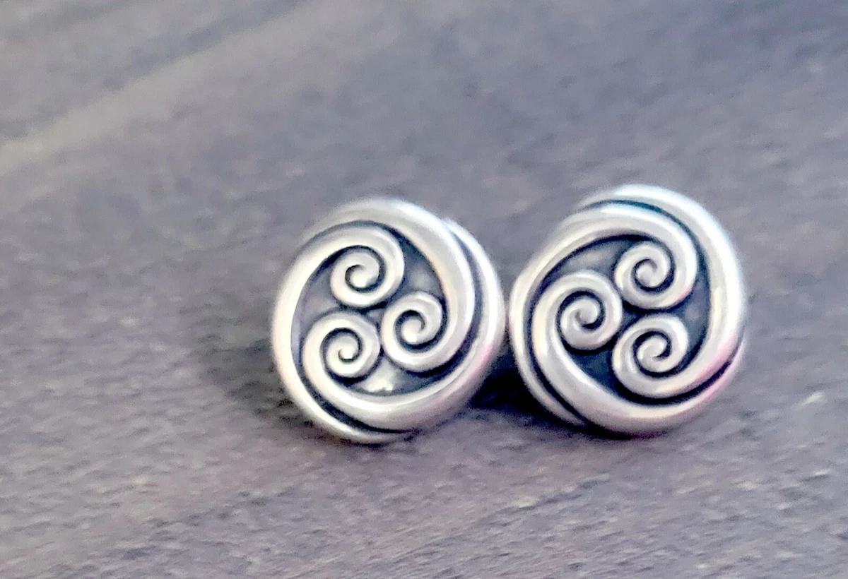 Retired James Avery Circle Swirl Post Earrings Sterling Silver