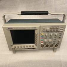 Tektronix TDS3034B Digital Storage Oscilloscope 300MHz, 2.5GS/s 4ch w/ TDS3GV A+