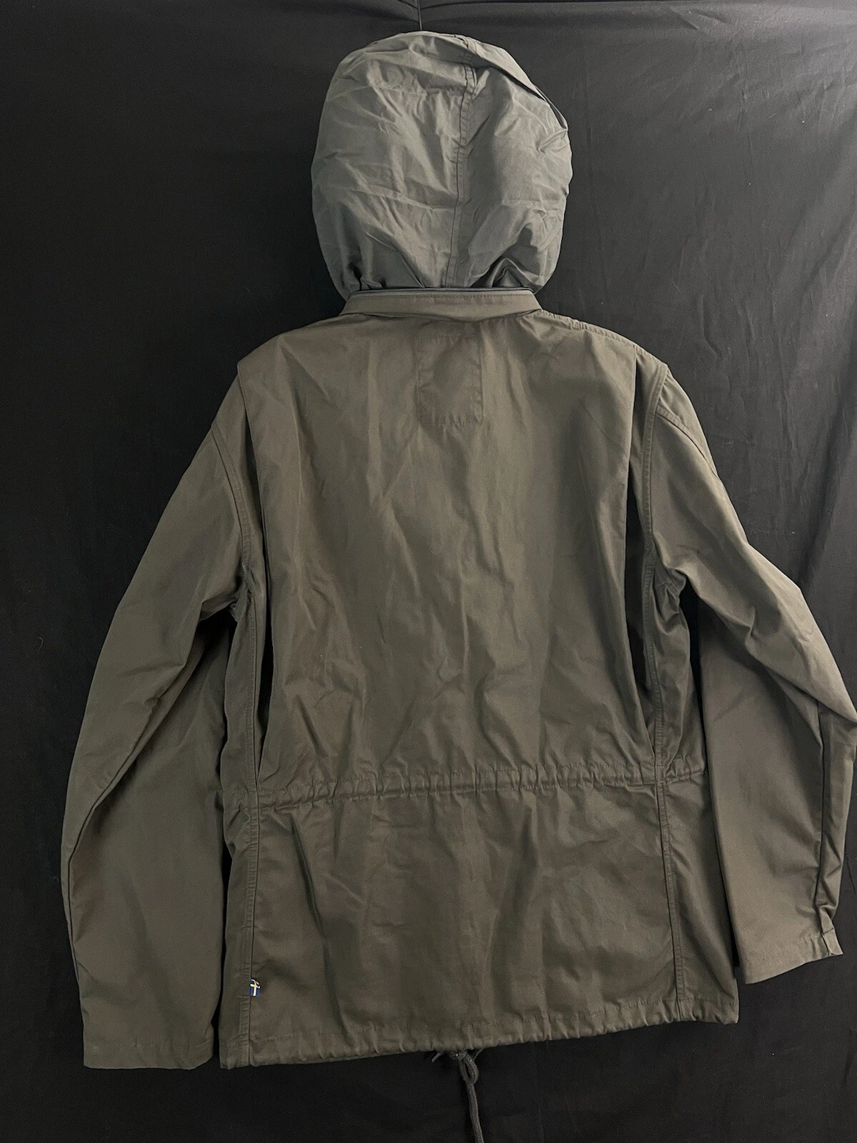 fjallraven raven waxed g-1000 eco hood water resist jacket