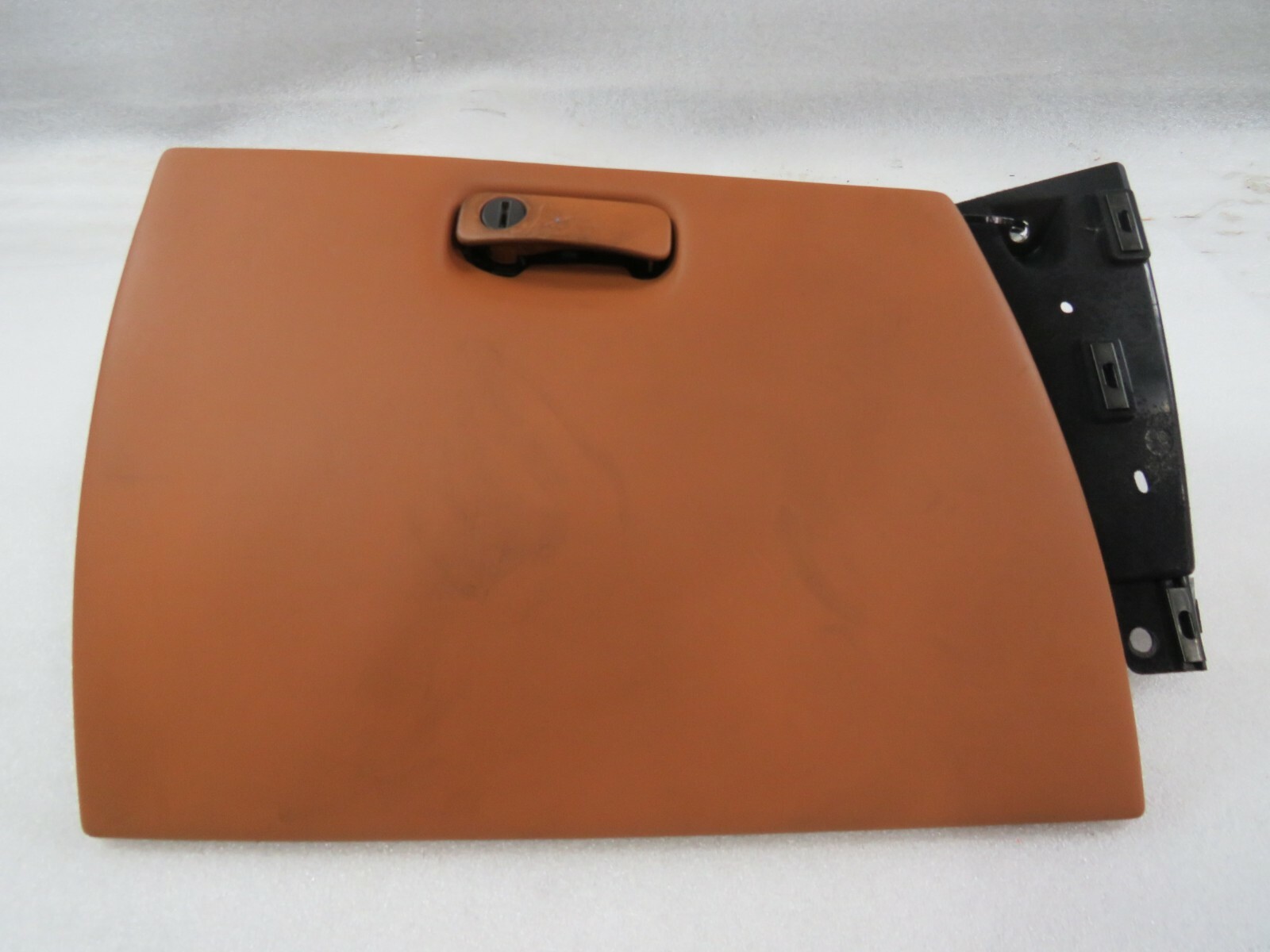 Ferrari California, Glove Box, Cuoio, Sticky, Used, P/N 81873924