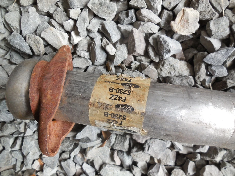 Nuevo de Lote Antiguo Ford Mustang 1994 5,0 L Silenciador Asy Derecha Transmisión Manual F4ZZ-5230-B Foto 4 de 4