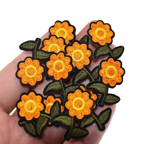 10 Daisy Flower Appliques Embroidered Leaf Patches Iron-On Sewing Craft Supplies - Picture 5 of 23