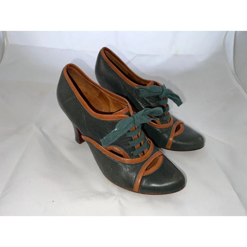 Zapatos de tacón de cuero Chie Mihara verdes con cordones estilo Oxford para mujer EU 38 US 7.5/8 Foto 2 de 4