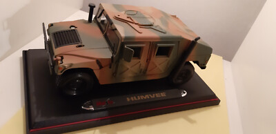 Auto Sammlermodell Maßstab :1:18 Firma Maisto Humvee