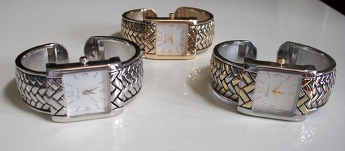 Women's silver & gold finish fashion bangle casual dressy cuff watch - Picture 4 of 16