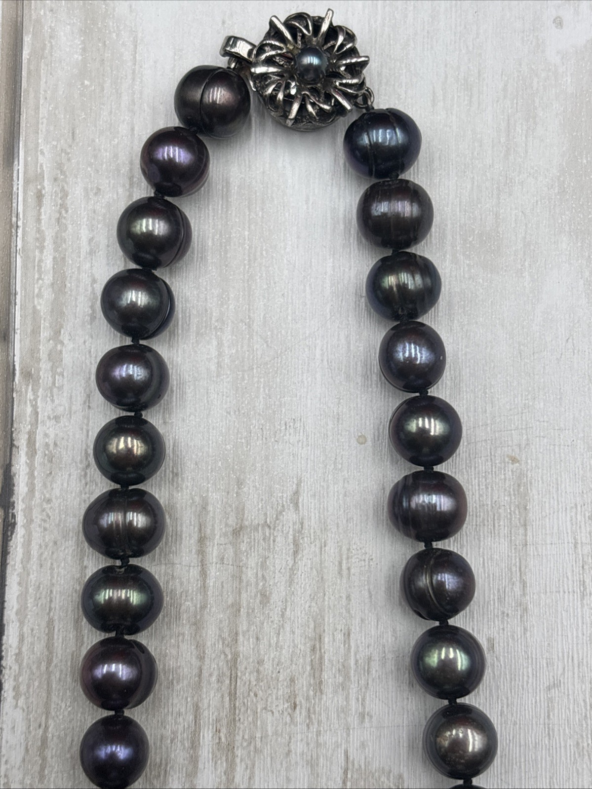 Lustrous 8-9mm Peacock Black Freshwater Pearl Necklace - 25.25