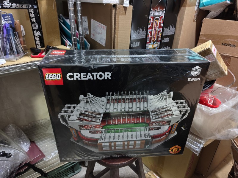 LEGO CREATOR: Old Trafford - Manchester United (10272)Free Shipping
