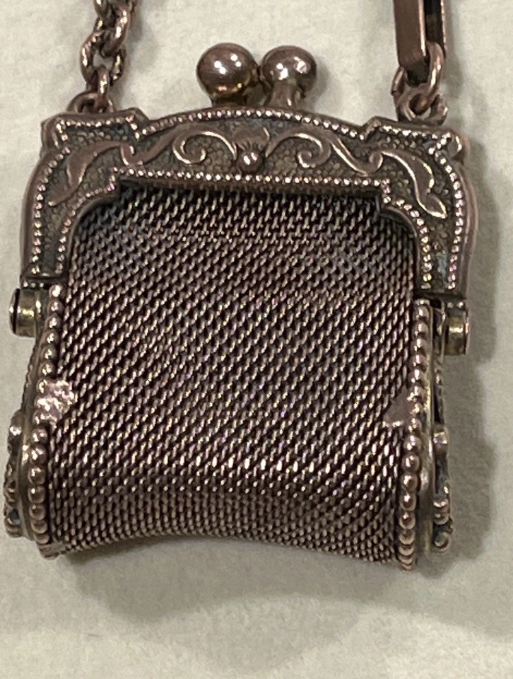 Monedero victoriano antiguo Chatelaine de malla de latón con clip Foto 4 de 4