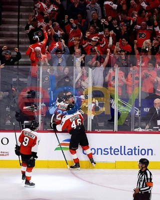 Trevor Zegras Celebrates with the Penalty Box Philadelphia Flyers 8x10 NHL Photo