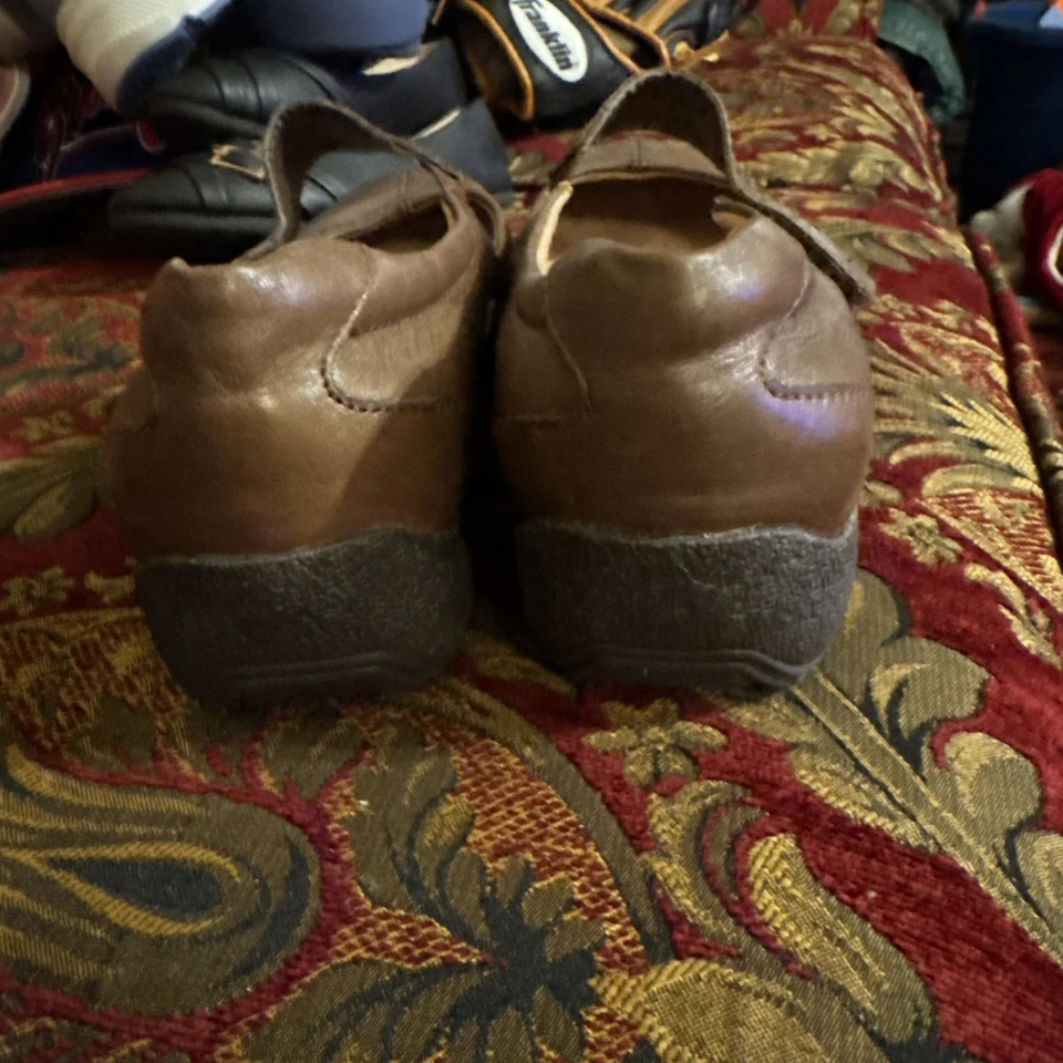 Zapatos planos Naturalizer Daily Oxford marrón gamuza/cuero 7,5 para mujer’s Foto 4 de 4