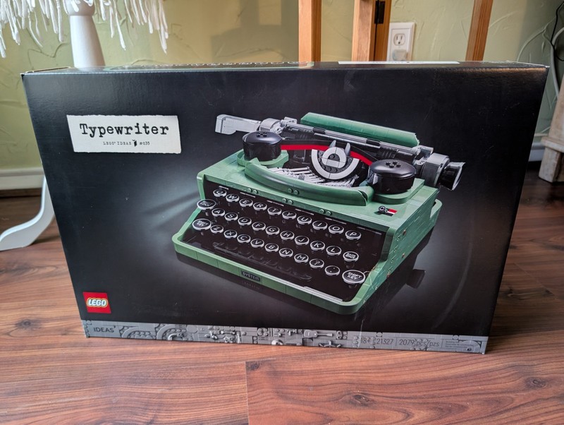 LEGO Ideas Typewriter 21327 Retired Set Brand New Sealed Box