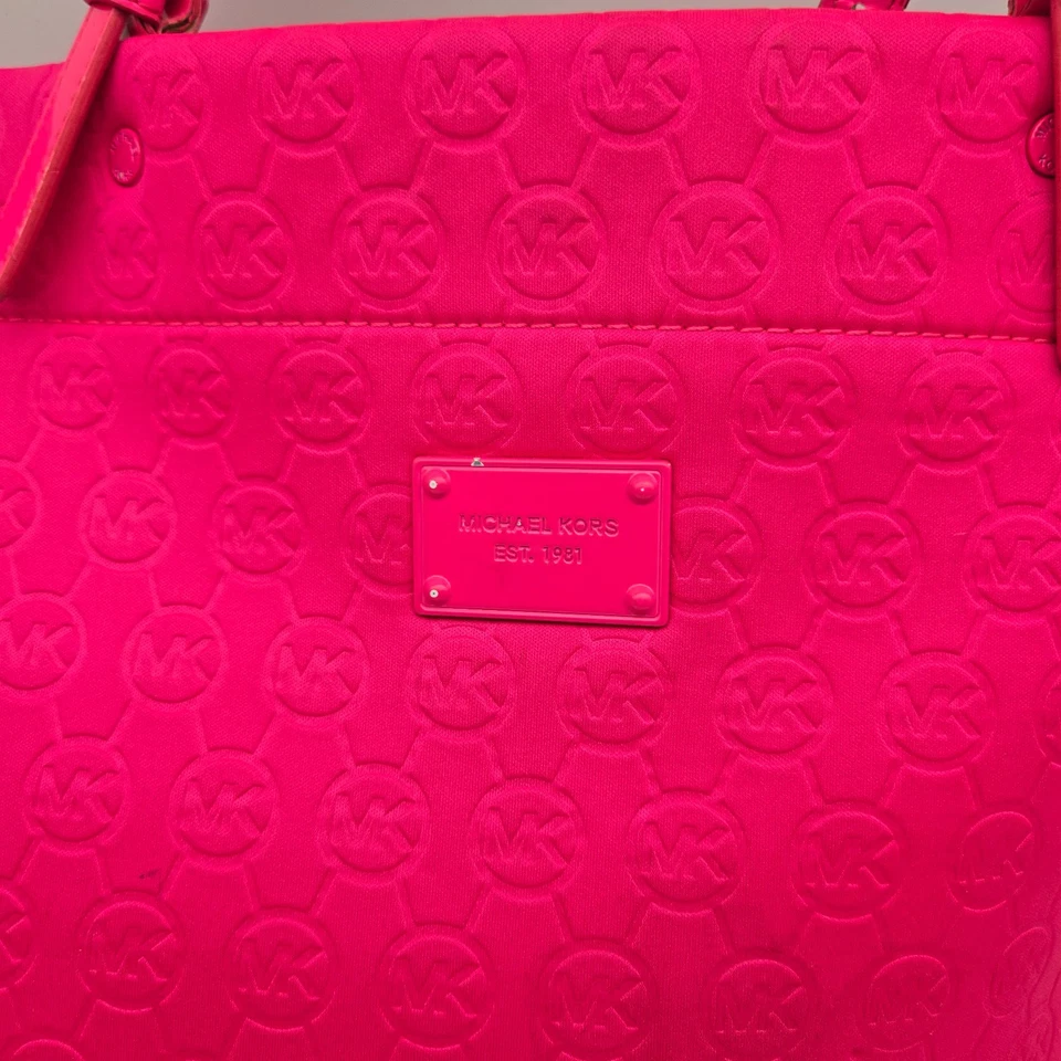 Michael Kors Jet Set Tote Shoulder Bag Signature Monogram Quilted Pink Neoprene - Image 4 of 4