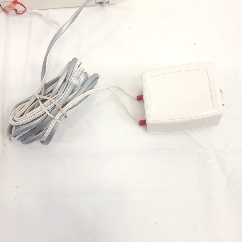 GE Simon XT 600-1054-95R Wireless Security ALARM PANEL BOARD As Is Parts - Image 4 of 4