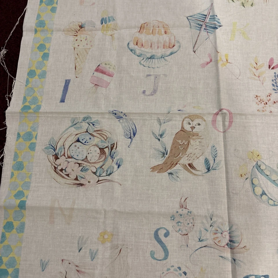 My Imagination - Clare Therese - Panel de tela de acolchado de algodón alfabeto silenciado Foto 4 de 4