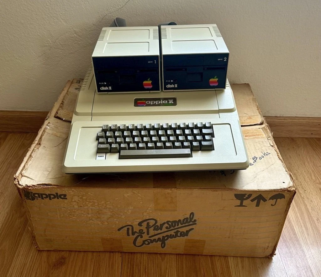 Apple II Plus Vintage Computers & Mainframes for sale - eBay