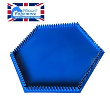Hexagonal Show Jump Water Tray 1m x 3m – Durable Hard Plastic, Wave Edge Design