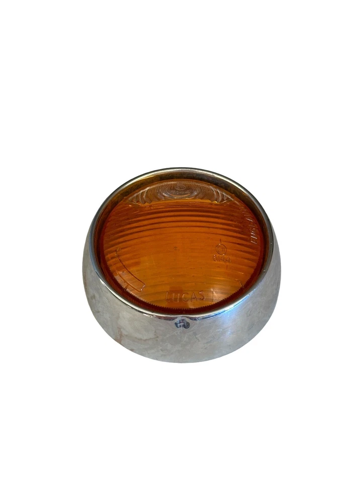 Винтажная оригинальная линза указателя поворота и ободок 1967 Volvo 1800, P1800, P1800 ES - Изображение 4 из 4