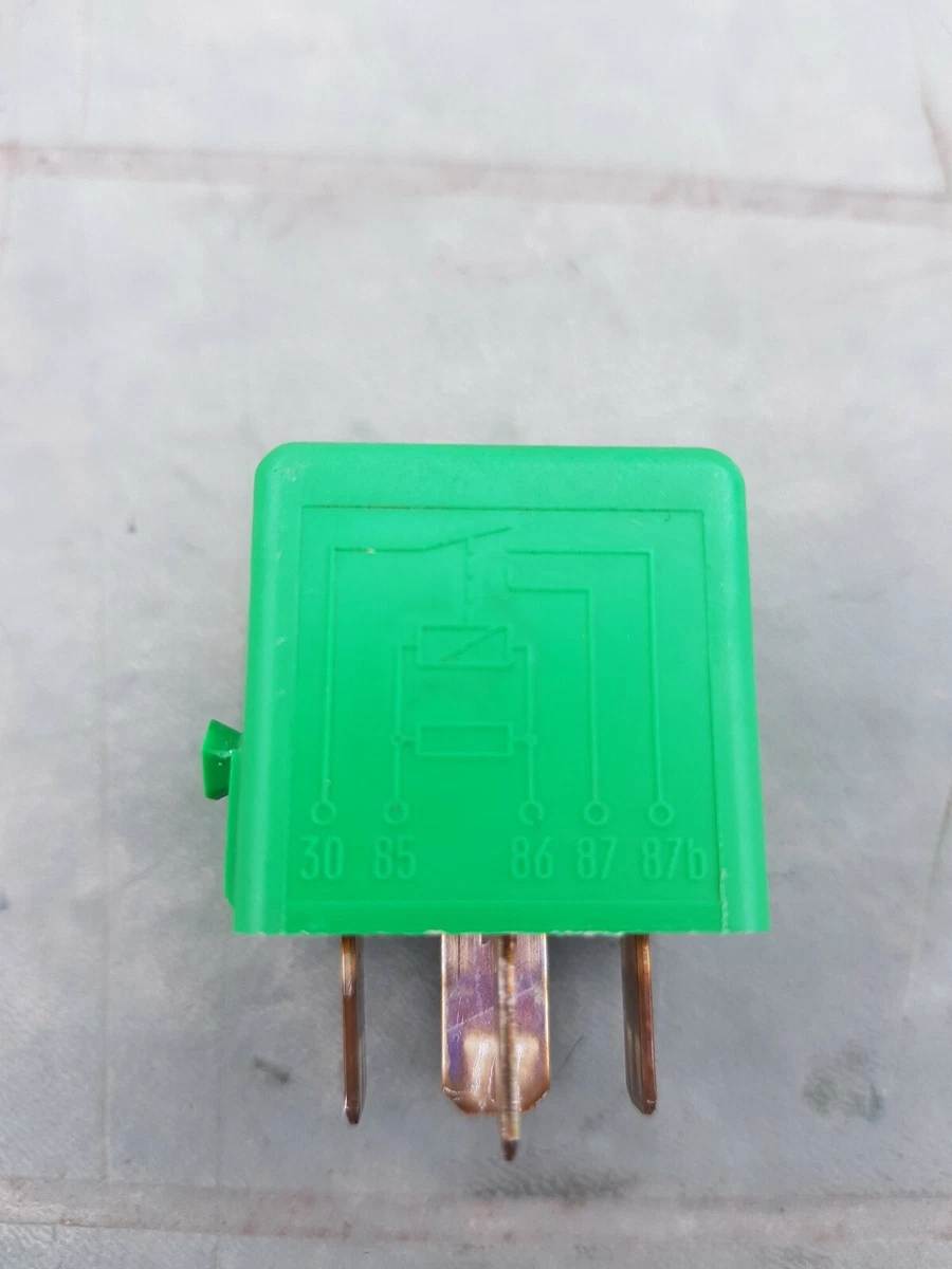 GENUINE BMW Green Relay Siemens 8353447 | eBay