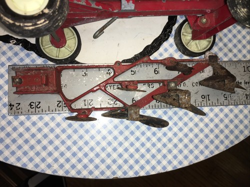 ERTL International Harvester Farm Wagon + Plow IH Farm Implements AS IS - Picture 6 of 14