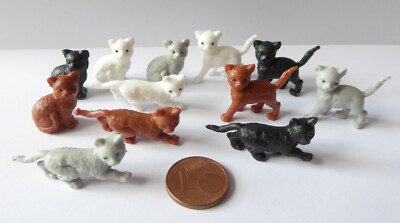 3x Miniatur Katze Tier sitzend stehend schleichend Puppenstube Puppenhaus 2-3cm
