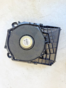 BMW E81 E87 E90 Lautsprecher Sprecher Subwoofer Zentralbass Links 6954871