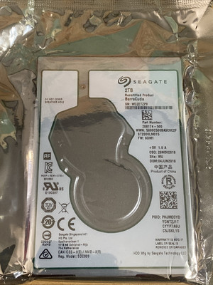 ST2000LM015 pn:2E8174-500 2TB SATA 2.5'' Seagate