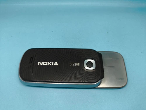 Nokia Slide 7230 - Graphite (Unlocked) Mobile Phone Very Good Condition - Picture 4 of 5