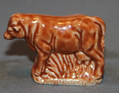 Wade Tom Smith Party Crackers Farmyard Animals Series Cow