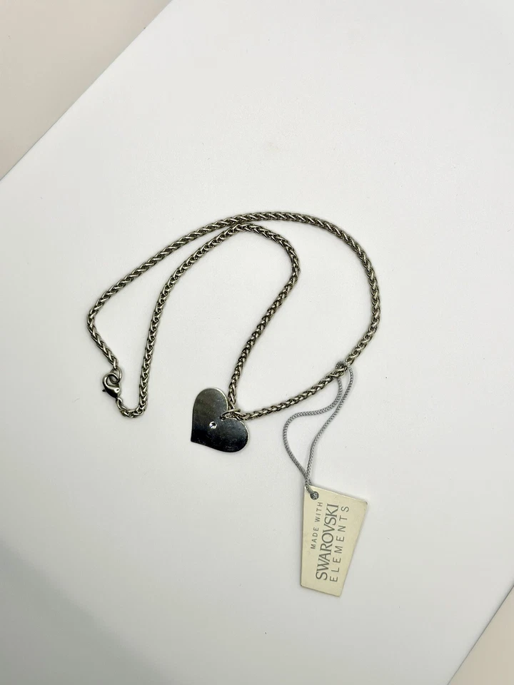 Antigo Colar de Coração em Tom de Prata Elemento Swarovski Pingente de Cristal Venda de Propriedade - Imagem 3 de 4