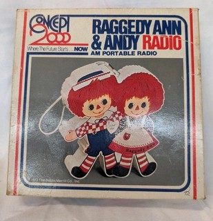 1973 Raggedy Ann & Andy Portable AM Radio in Original Box