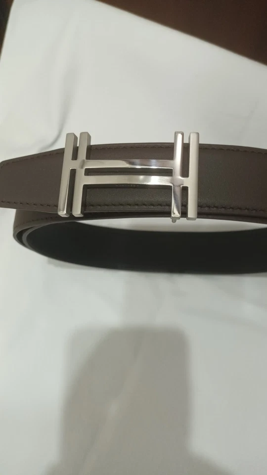 Cintura  Reversibile Hermès Marrone Nera,120x3.2 Cm,Fibbia H Argentata Au Carre - Imagen 3 de 4