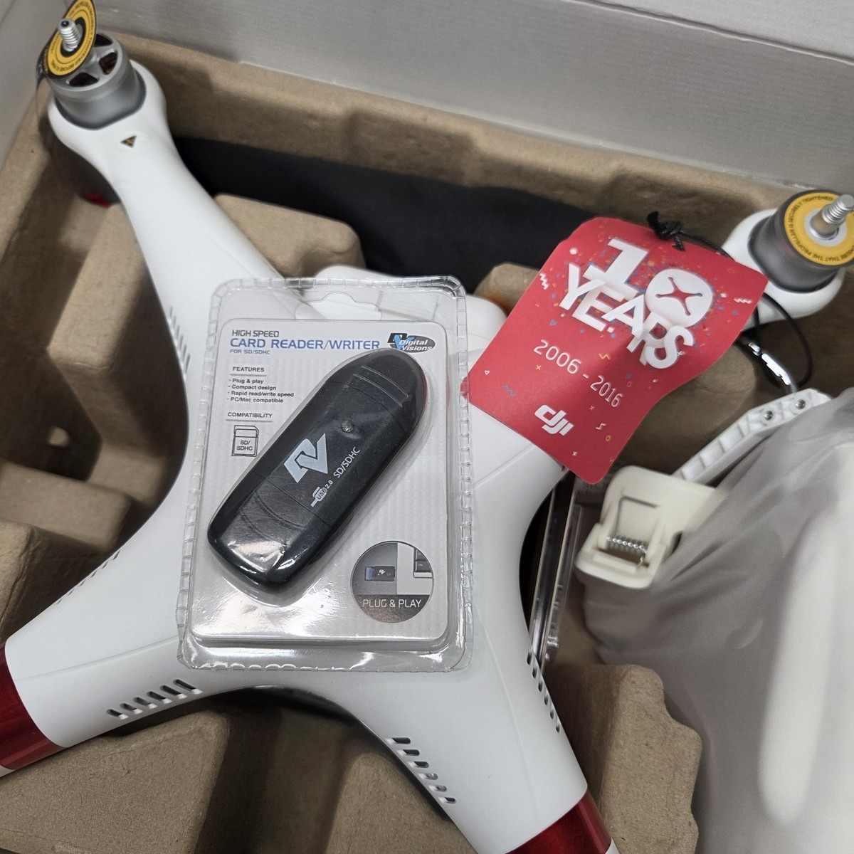 DJI Phantom 3 Standard Quadcopter Camera Drone - White for
