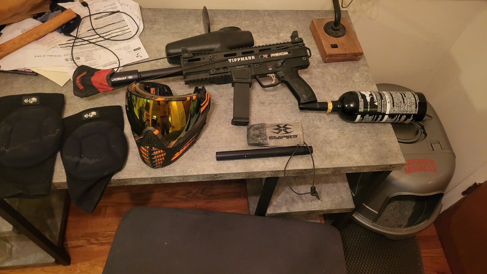 Tippman x7 phenom paintball marker with mask and knee pads. eBay