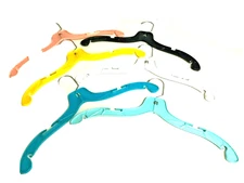 PLASTIC HANGERS 17" DRESS HEAVYWEIGHT SWIVEL HOOKS -7 COLORS-100 PCS MADE USA/FL