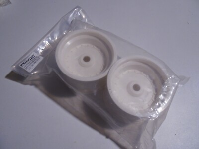 Paire De Roues Arrière Blanches Kyosho Pour Tomahawk – SCH008W (2 Pièces)