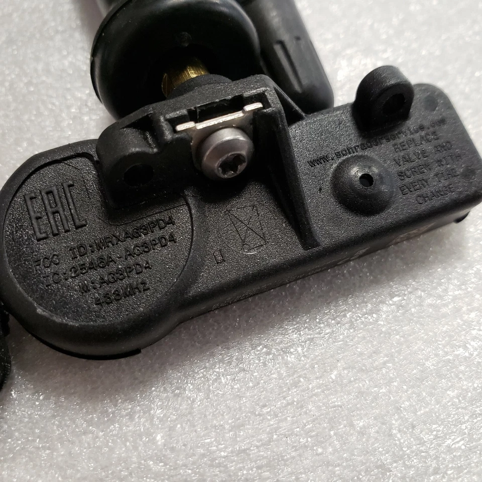 (4) - GENUINE GM TPMS SENSORS OEM TPMS 2019 - 2022 Silverado Sierra 1500 2500 - Image 2 of 4