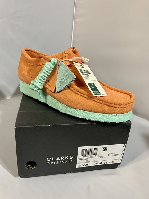 Clarks Originals Wallabee BOOTS Coral 
