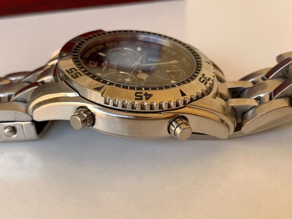 Montre Sector 650 Donna - 34 Mm, Acier Inoxydable, Verre Saphir, 100m étanche, Neuve Avec étiquettes