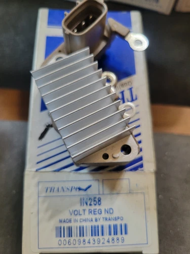 New Alternator Voltage Regulator 126000-2490, IN258