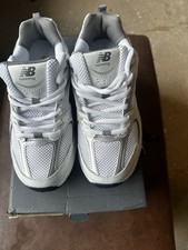 NB530 White Silver Trainers Size 5