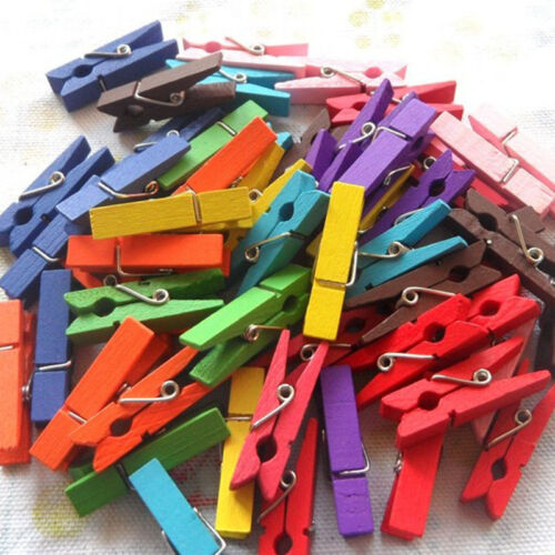50/100 Stück Mini bunten Holz-Tuch Photo Paper Peg Clothespin Craft Clips 2 Z6Z0 - Picture 1 of 7