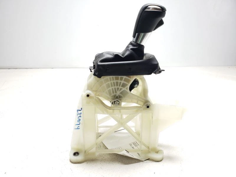 Mazda CX-5 2019 palanca de cambios de transmisión OEM KB8A-46-100 Foto 2 de 4