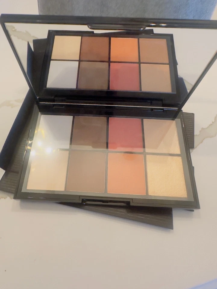 Kevyn Aucoin Sculpt and Define Contour Book Volume IV. New in Box. - Image 2 of 3