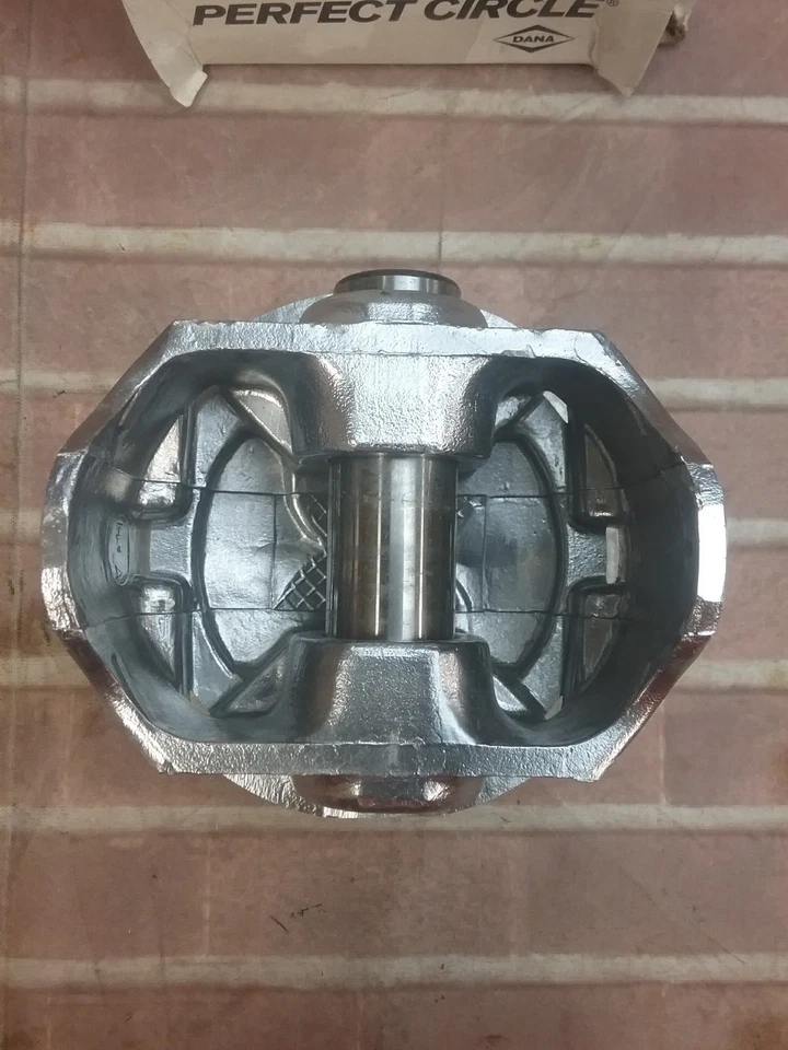 Pistón Motor Perfect Circle Parte Nº 224-2564 Foto 2 de 2