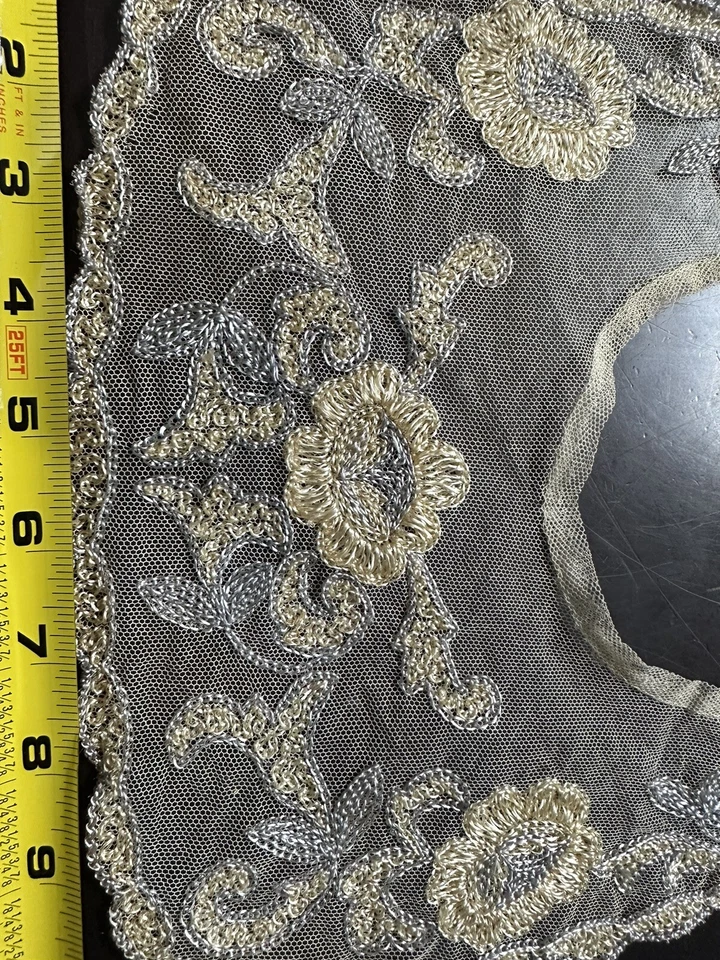 vintage hecho a mano? Apliques Bordados + Needlerun ?COLLAR ENCAJE Marfil y Gris Foto 2 de 4