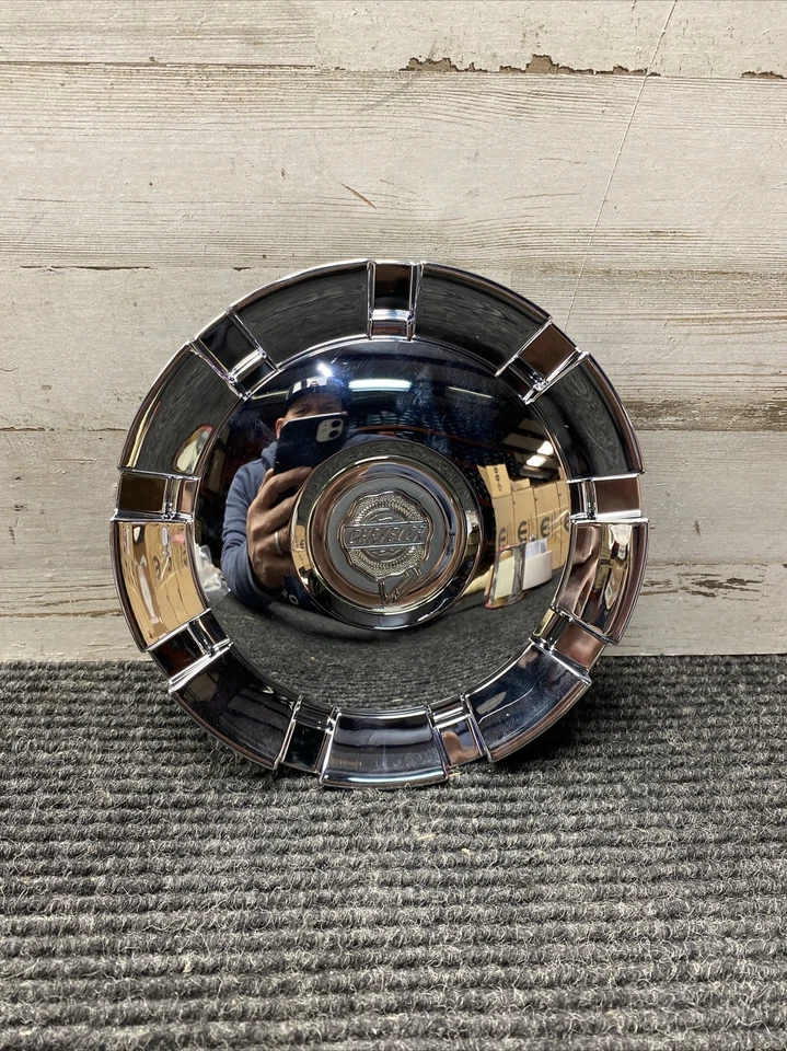 05-10 Chrysler 300 Cromo Tapa Central Repuesto Nuevo MOPAR OEM 1DJ99SZ0AA Foto 2 de 4