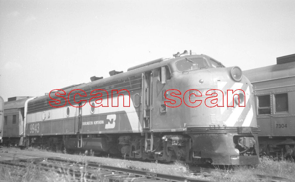 2H916 NEG/RP 1970s CB&Q BURLINGTON NORTHERN RAILROAD LOCO #9943 | eBay