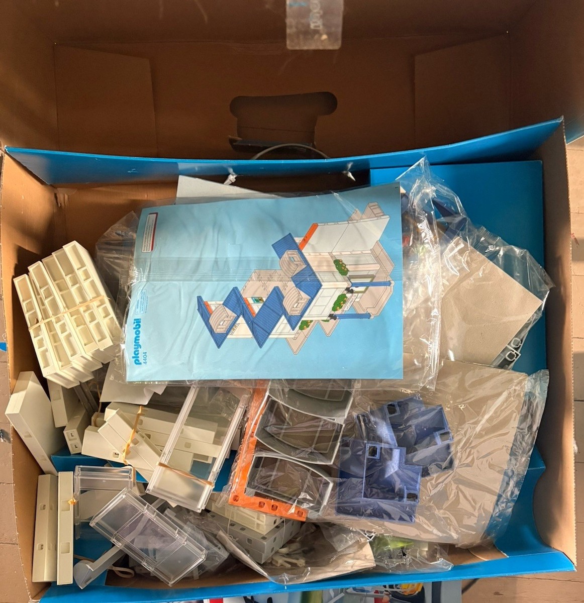 PLAYMOBIL Hospital Clinic 4404 Nearly Complete With Extras for